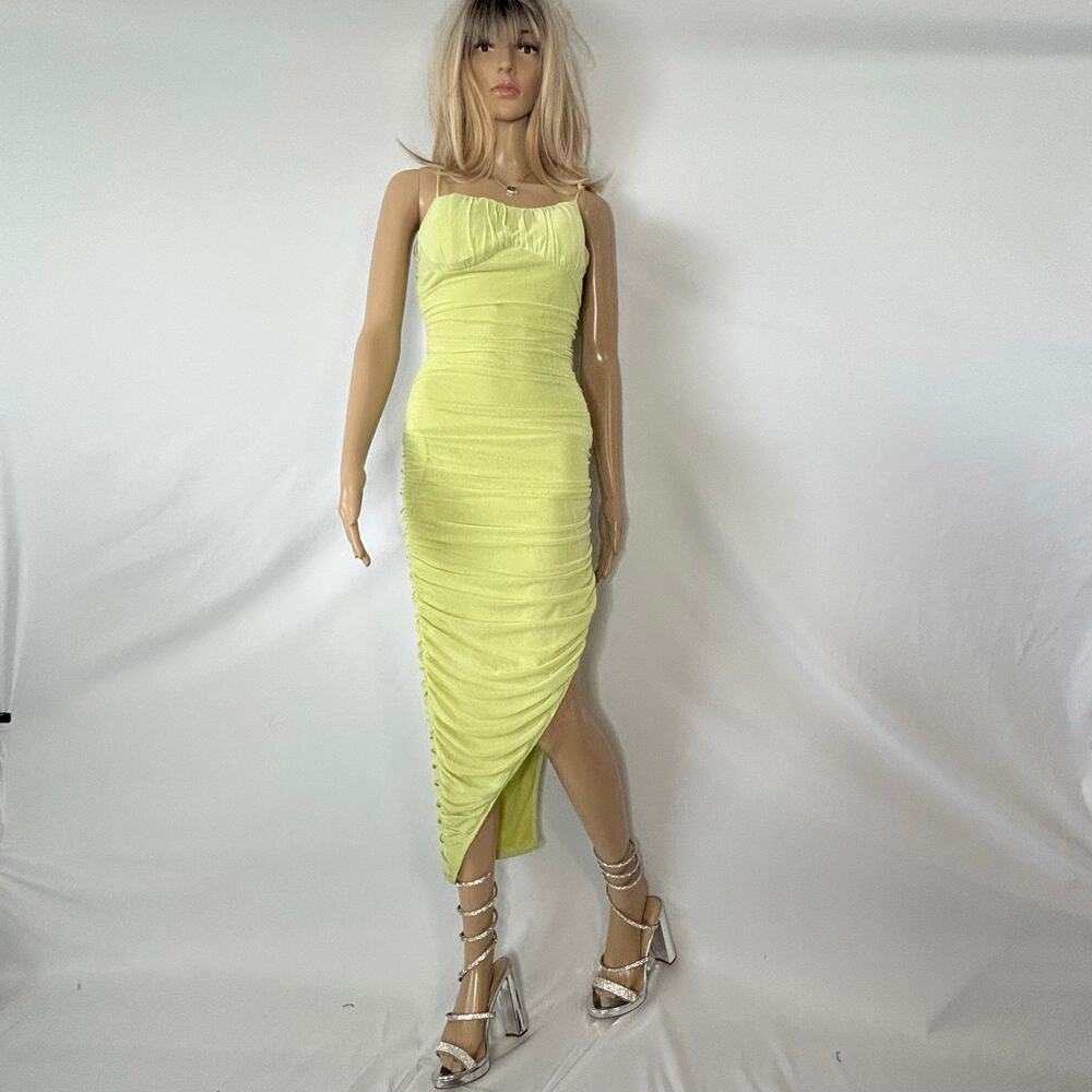 Title
Privy Privately Privileged Lime Green Ruched Bodycon Dress Side Slit M
